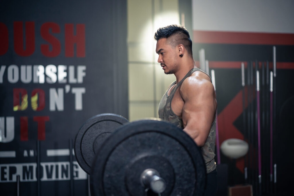 How to structure a weekly weightlifting routine - gyms in Lubbock